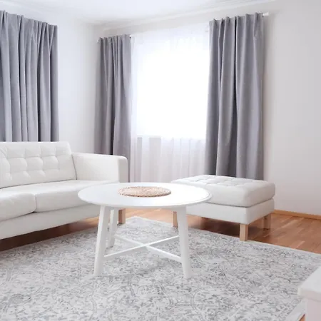 Unter'm Rosenstein, Heubach * Heubach (Baden-Wurttemberg)